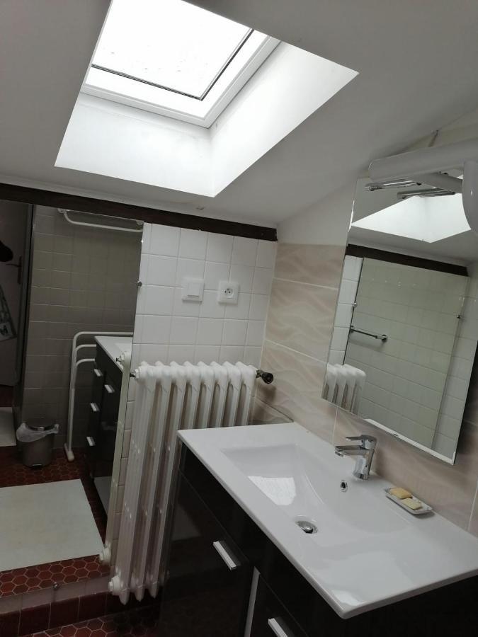 Lou Mas Suzoun Apartment Ucel Екстериор снимка